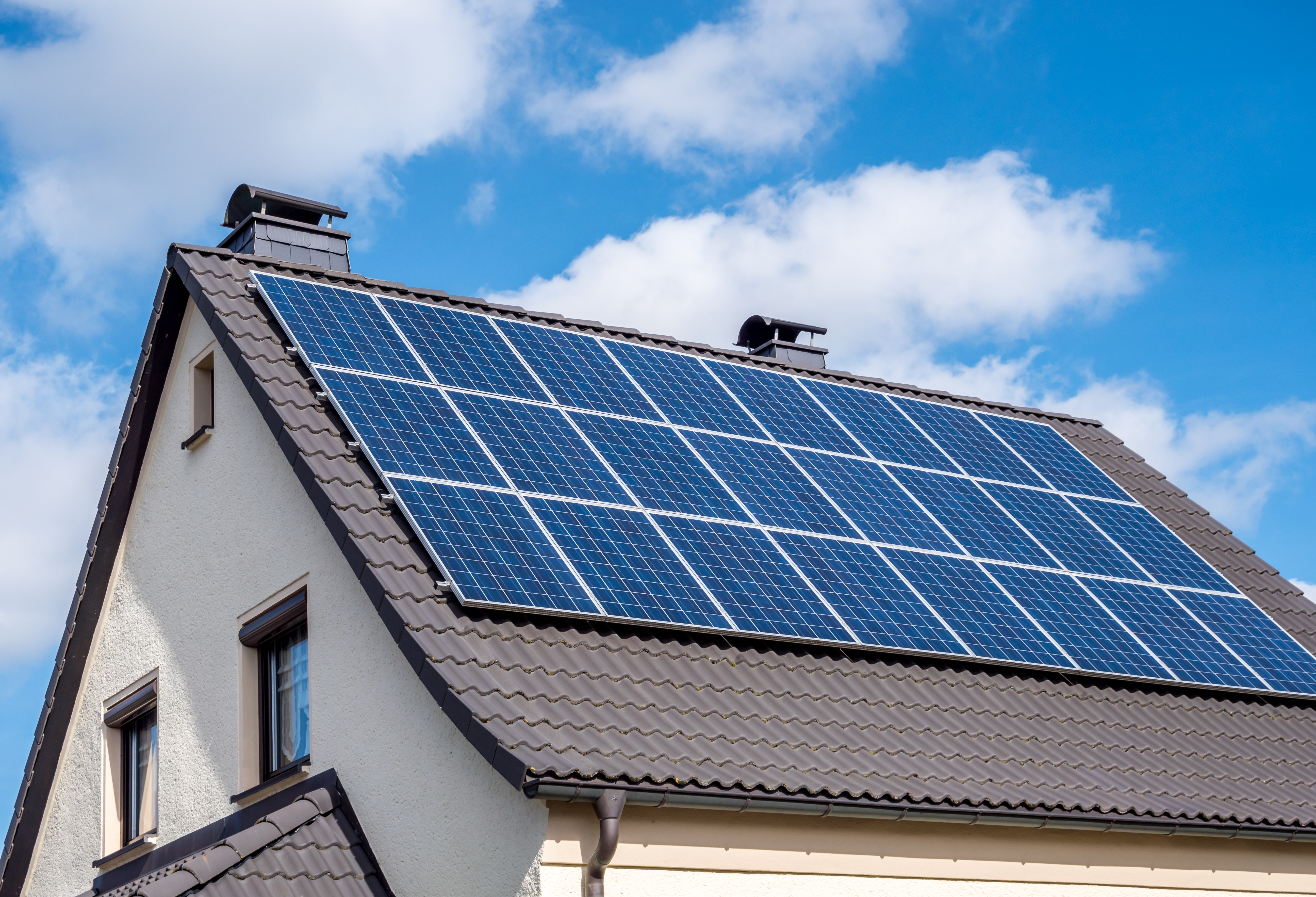 Solar Panele auf Hausdach